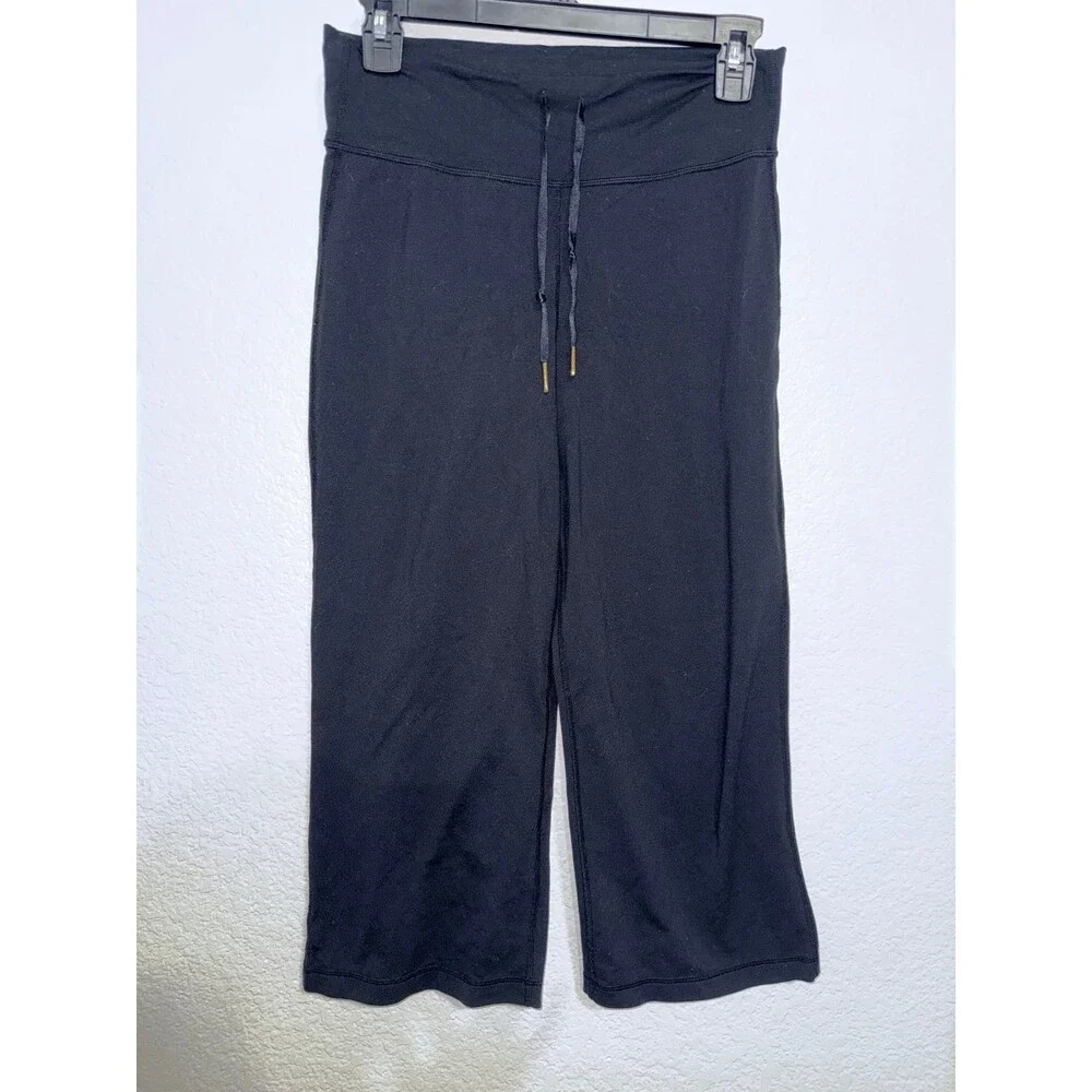 Lululemon vintage Black Cropped Flare Yoga Pants Size 4 Bootcut Capri